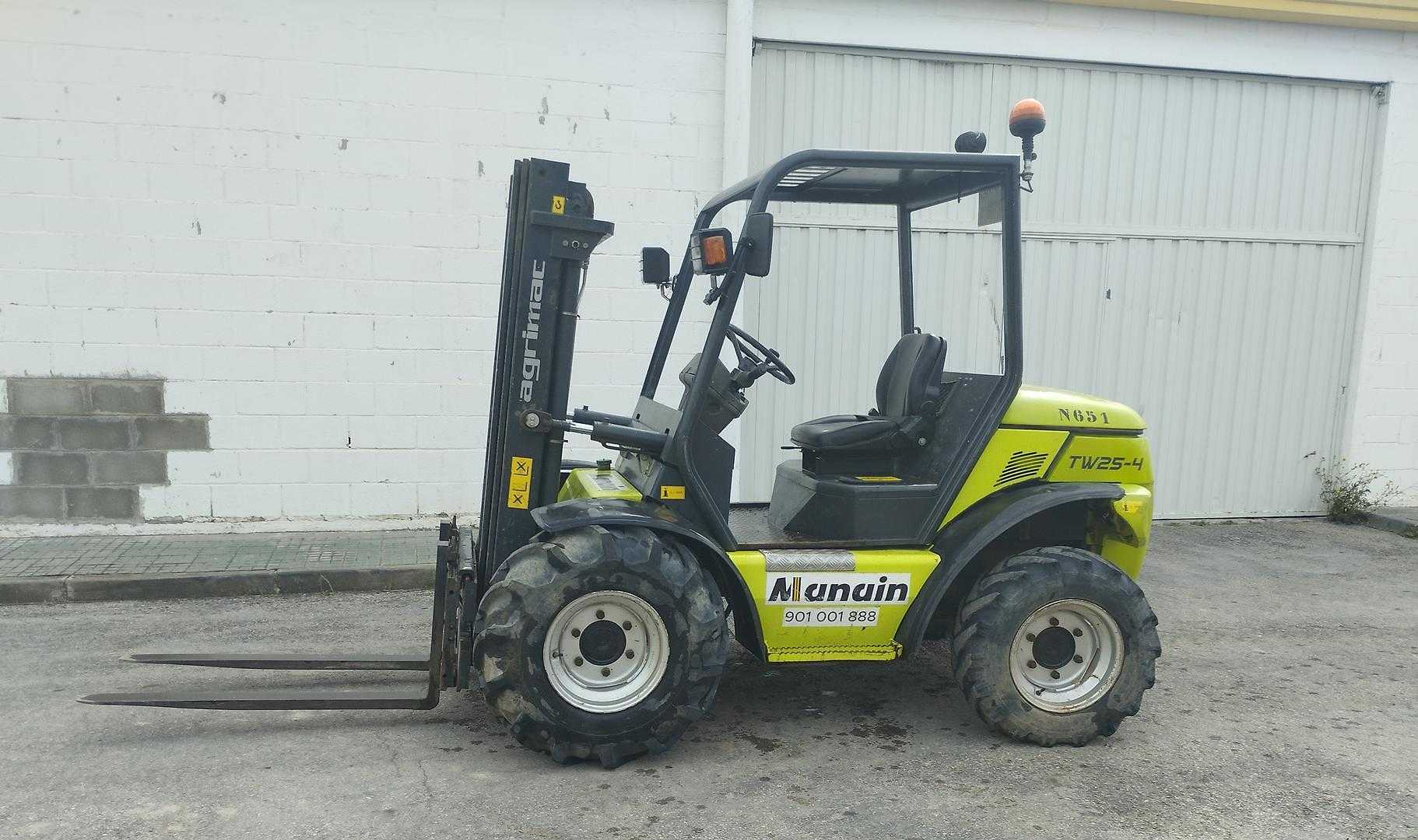 Used Forklift Truck AGRIA TW25-4 DIESEL VIERRADFRONTSTAPLER (13027966)