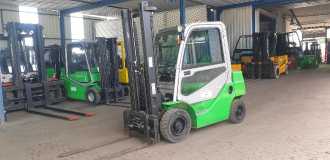 Used Forklift Truck CESAB M320 DIESEL VIERRADFRONTSTAPLER (12969244) backdrop