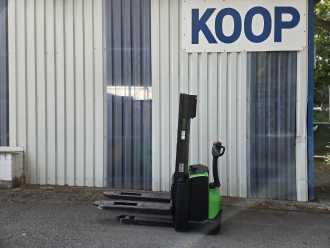 Used Forklift Truck CESAB S 214 ELEKTRO HOCHHUBWAGENDEICHSEL (12981219) backdrop