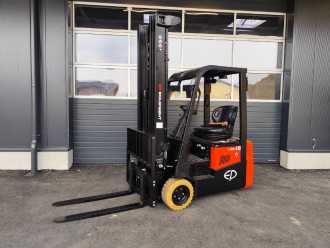 Used Forklift Truck EP CPD18TVL NEUMASCHINE ELEKTRO DREIRADFRONTSTAPLER (13032294) backdrop