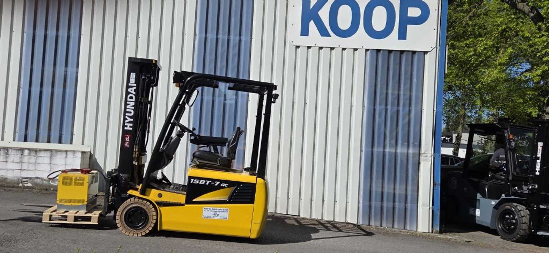 Used Forklift Truck HYUNDAI 15BT-7 ELEKTRO DREIRADFRONTSTAPLER (13045443)
