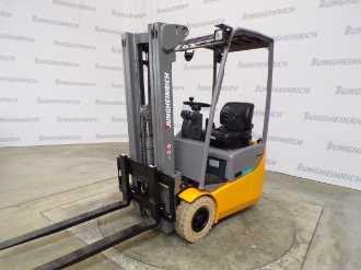 Used Forklift Truck JUNGHEINRICH EFG 110k SP GE 115-435 DZ ELEKTRO DREIRADFRONTSTAPLER (12945658) backdrop