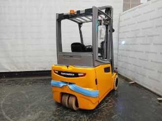 Used Forklift Truck JUNGHEINRICH EFG 218 SP G+E 115 500 DZ ELEKTRO VIERRADFRONTSTAPLER (13058529) backdrop