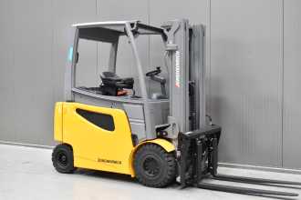 Used Forklift Truck JUNGHEINRICH EFG 425 k /56731/ ELEKTRO VIERRADFRONTSTAPLER (13029657) backdrop