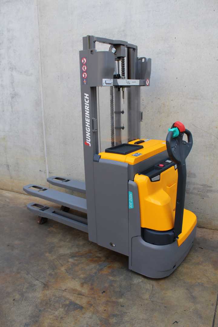 Used Forklift Truck JUNGHEINRICH EJC 212z 250 ZT ELEKTRO HOCHHUBWAGENDEICHSEL (13055583)
