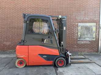 Used Forklift Truck LINDE E20PHL-02 ELEKTRO VIERRADFRONTSTAPLER (13062698)