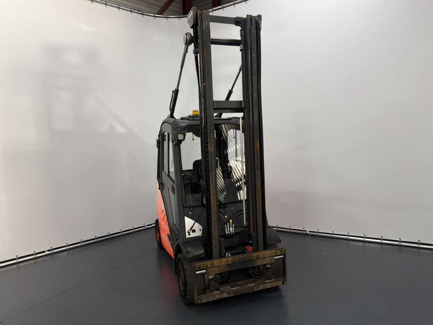 Used Forklift Truck LINDE H25D-02 DIESEL VIERRADFRONTSTAPLER (13076299)