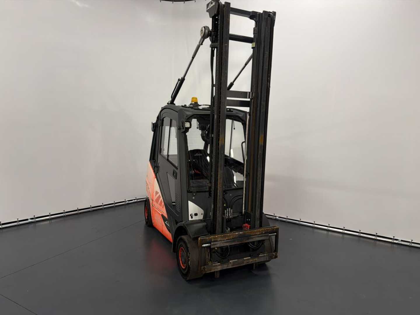 Used Forklift Truck LINDE H25D-02 DIESEL VIERRADFRONTSTAPLER (13076302)