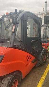 Used Forklift Truck LINDE H30D-02 DIESEL VIERRADFRONTSTAPLER (13028292)