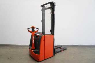 Used Forklift Truck LINDE L 14 i 1173 ELEKTRO HOCHHUBWAGENDEICHSEL (13052350) backdrop