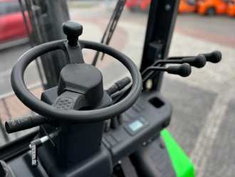 Used Forklift Truck LONKING LG25BT Terrain ELEKTRO GELAENDESTAPLER (13021246)