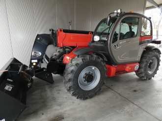 Used Forklift Truck MANITOU MT 1135 - 100 DS T5 DIESEL TELESKOPARMSTAPLER (13076076) backdrop