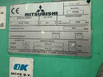 Used Forklift Truck MITSUBISHI FD 30 N DIESEL VIERRADFRONTSTAPLER (12997061)