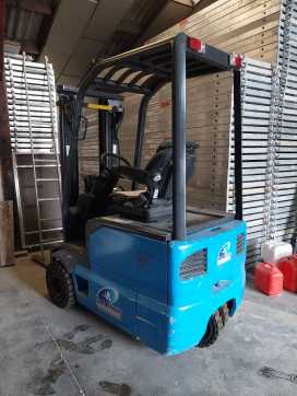 Used Forklift Truck OM_PIMESPO chariot élévateur à fourches ELEKTRO VIERRADFRONTSTAPLER (13076118) backdrop