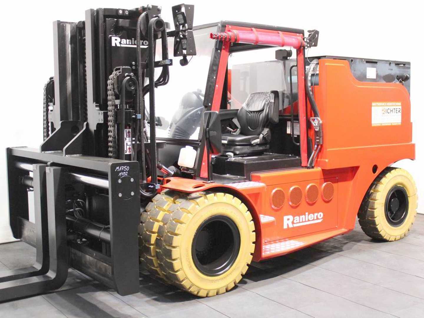 Used Forklift Truck RANIERO AC120-6-CO-C-R ELEKTRO CONTAINERSTAPLER (12928471)