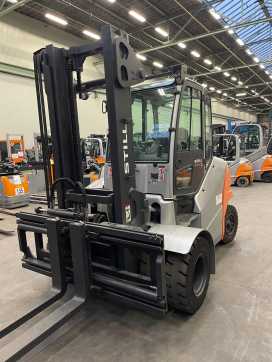 Used Forklift Truck STILL RX60-80NWBATT ELEKTRO VIERRADFRONTSTAPLER (12910189) backdrop