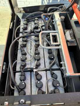 Used Forklift Truck TOYOTA LPE 220 Baujahr 2016 Stunden 1824 Gabellänge 2,4 M ELEKTRO HOCHHUBWAGENDEICHSEL (13072026)