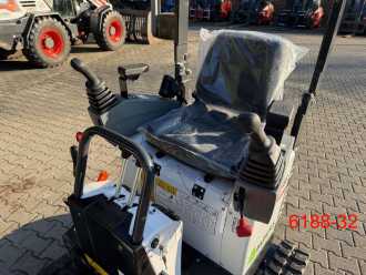 Carretilla elevadora segunda mano BOBCAT E 10 z V HANDSEMI WEITERE (13029042)