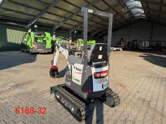 Carretilla elevadora segunda mano BOBCAT E 10 z V HANDSEMI WEITERE (13029042)