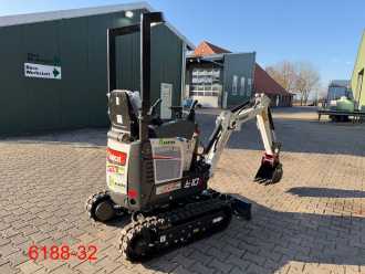 Carretilla elevadora segunda mano BOBCAT E 10 z V HANDSEMI WEITERE (13029042)