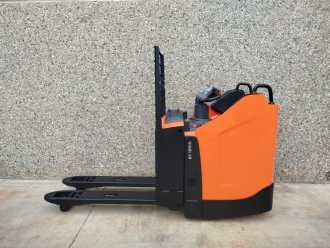 Carretilla elevadora segunda mano BT LPE200 ELEKTRO HOCHHUBWAGENDEICHSEL (13068491)