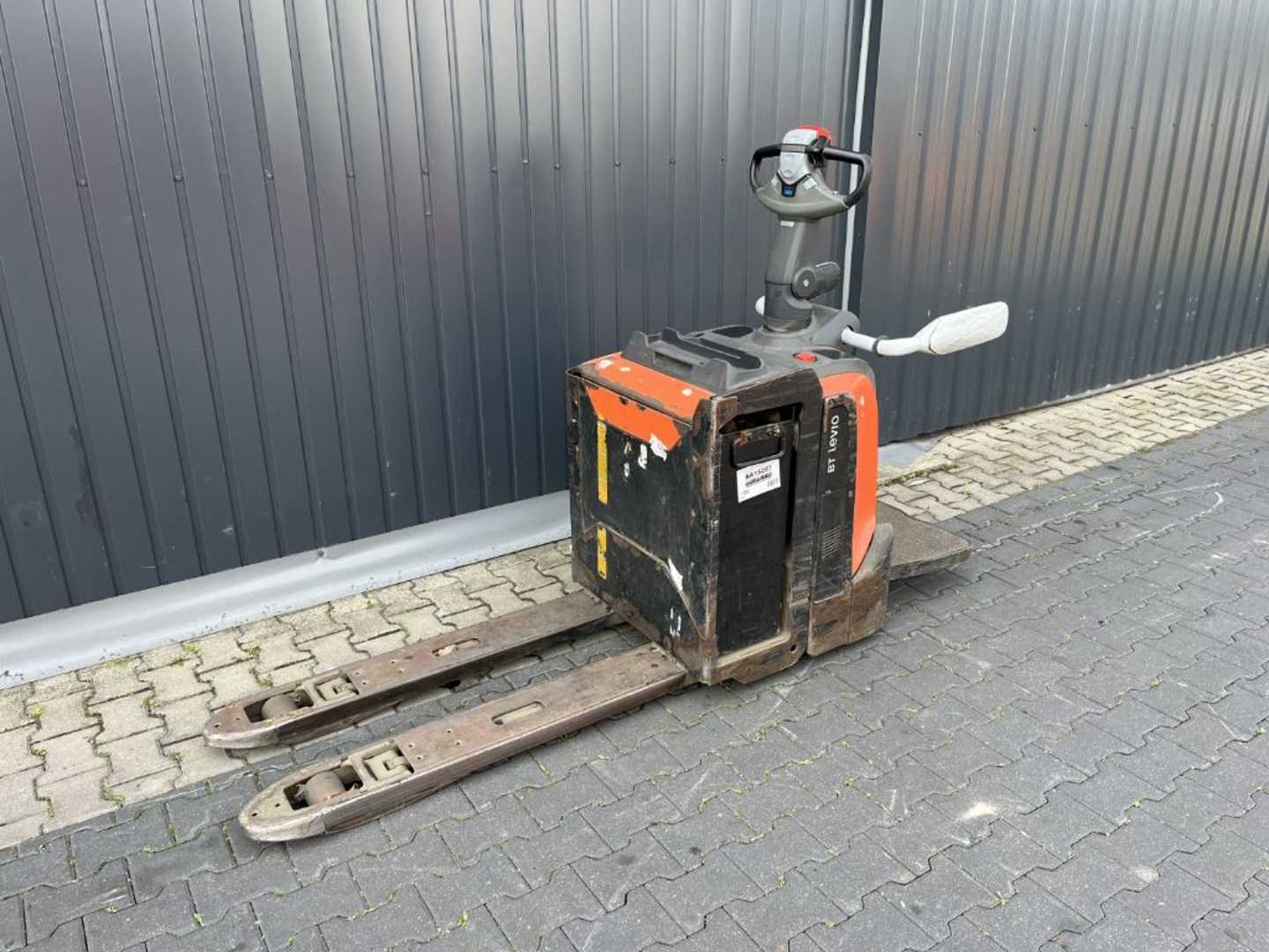 Carretilla elevadora segunda mano BT LPE200 ELEKTRO NIEDERHUBWAGENDEICHSEL (13065970)