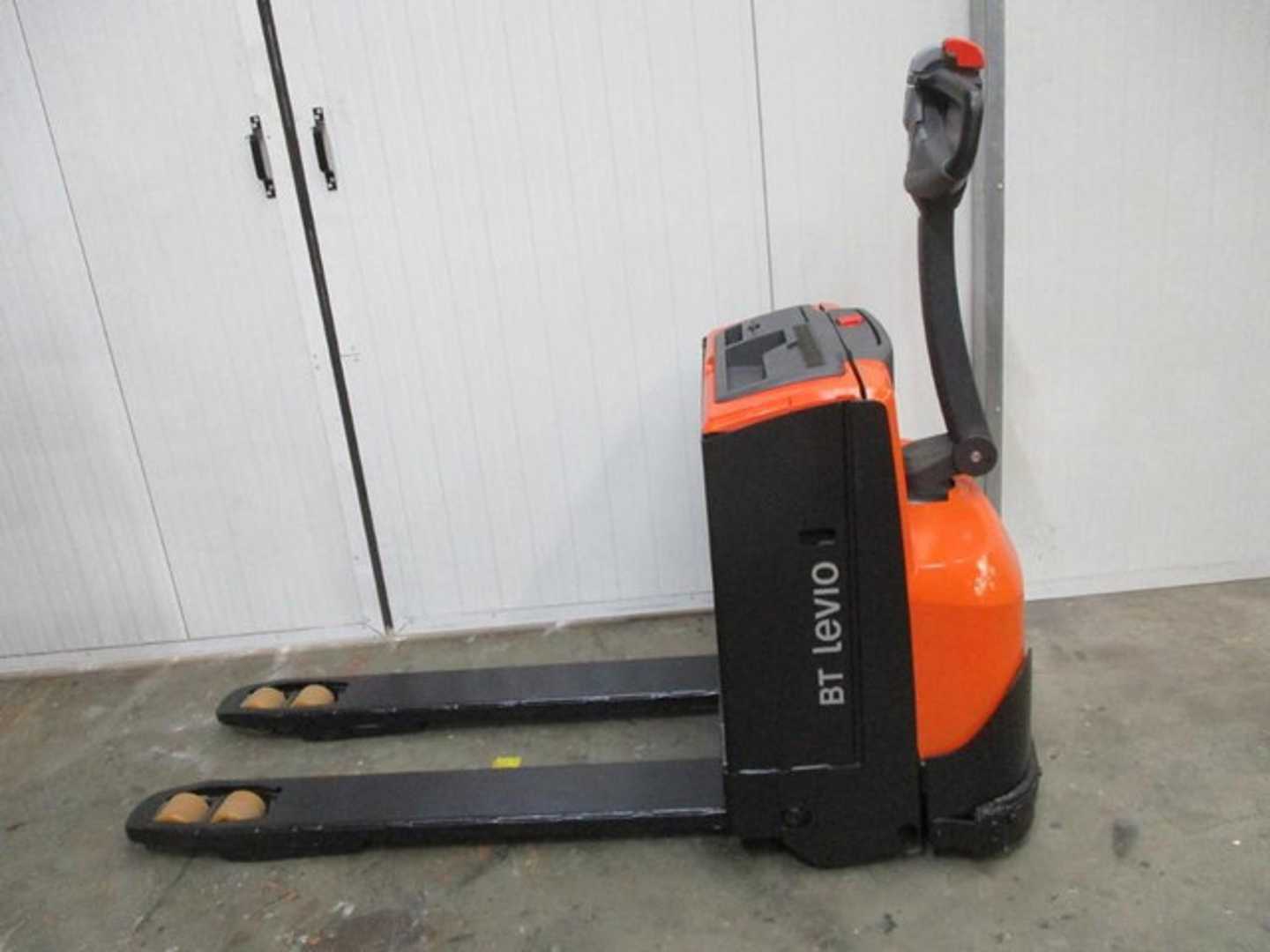 Carretilla elevadora segunda mano BT LWE160 ELEKTRO NIEDERHUBWAGENDEICHSEL (13073783)