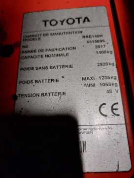 Carretilla elevadora segunda mano BT RRE 140 ELEKTRO SCHUBMASTSTAPLER (13009053)