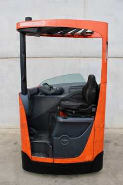 Carretilla elevadora segunda mano BT RRE 160 H ELEKTRO SCHUBMASTSTAPLER (13036867)