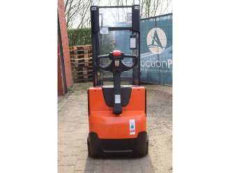 Carretilla elevadora segunda mano BT SWE140L ELEKTRO HOCHHUBWAGENMANUELLELEKTRISCH (13041385)