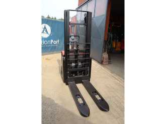 Carretilla elevadora segunda mano BT SWE140L ELEKTRO HOCHHUBWAGENMANUELLELEKTRISCH (13041385)