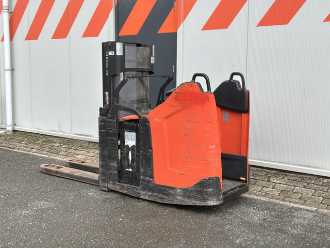 Carretilla elevadora segunda mano BT Toyota SPE200D ELEKTRO HOCHHUBWAGENDEICHSEL (13073795)