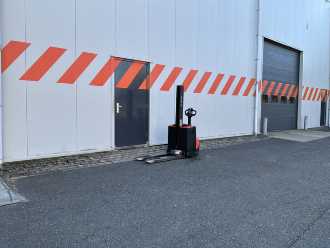 Carretilla elevadora segunda mano BT Toyota SWE080L ELEKTRO HOCHHUBWAGENDEICHSEL (13073796)