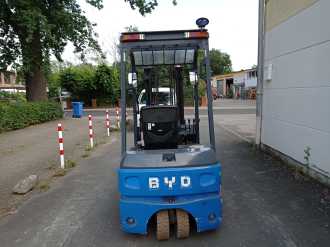 Carretilla elevadora segunda mano BYD ECB16B ELEKTRO DREIRADFRONTSTAPLER (12929489)