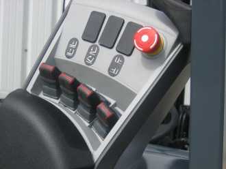 Carretilla elevadora segunda mano BYD ECB16C ELEKTRO DREIRADFRONTSTAPLER (12869040)