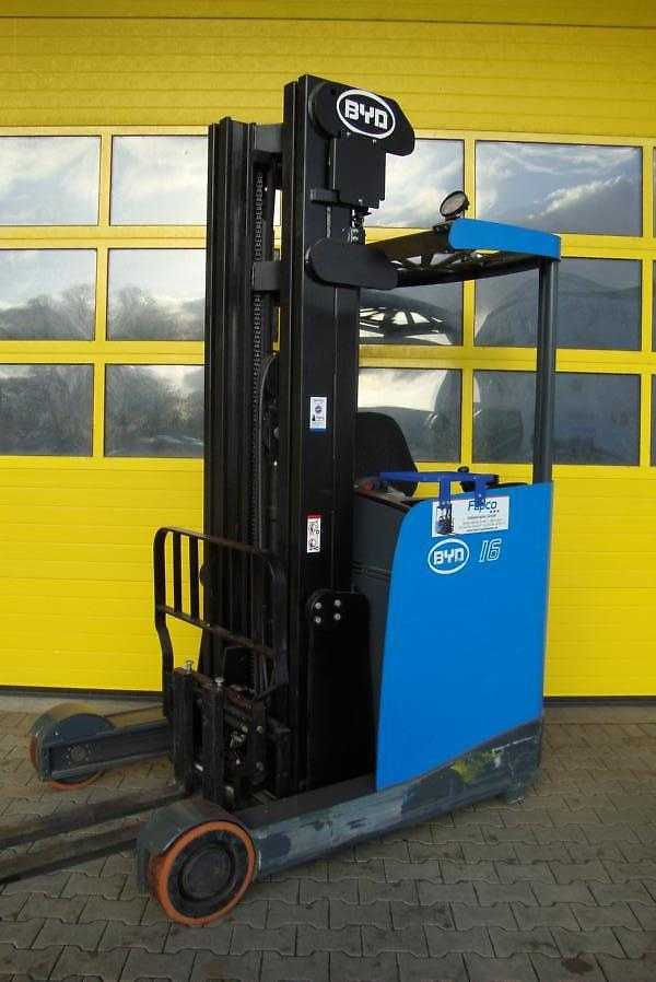Carretilla elevadora segunda mano BYD RTR 16 ELEKTRO SCHUBMASTSTAPLER (12845003)