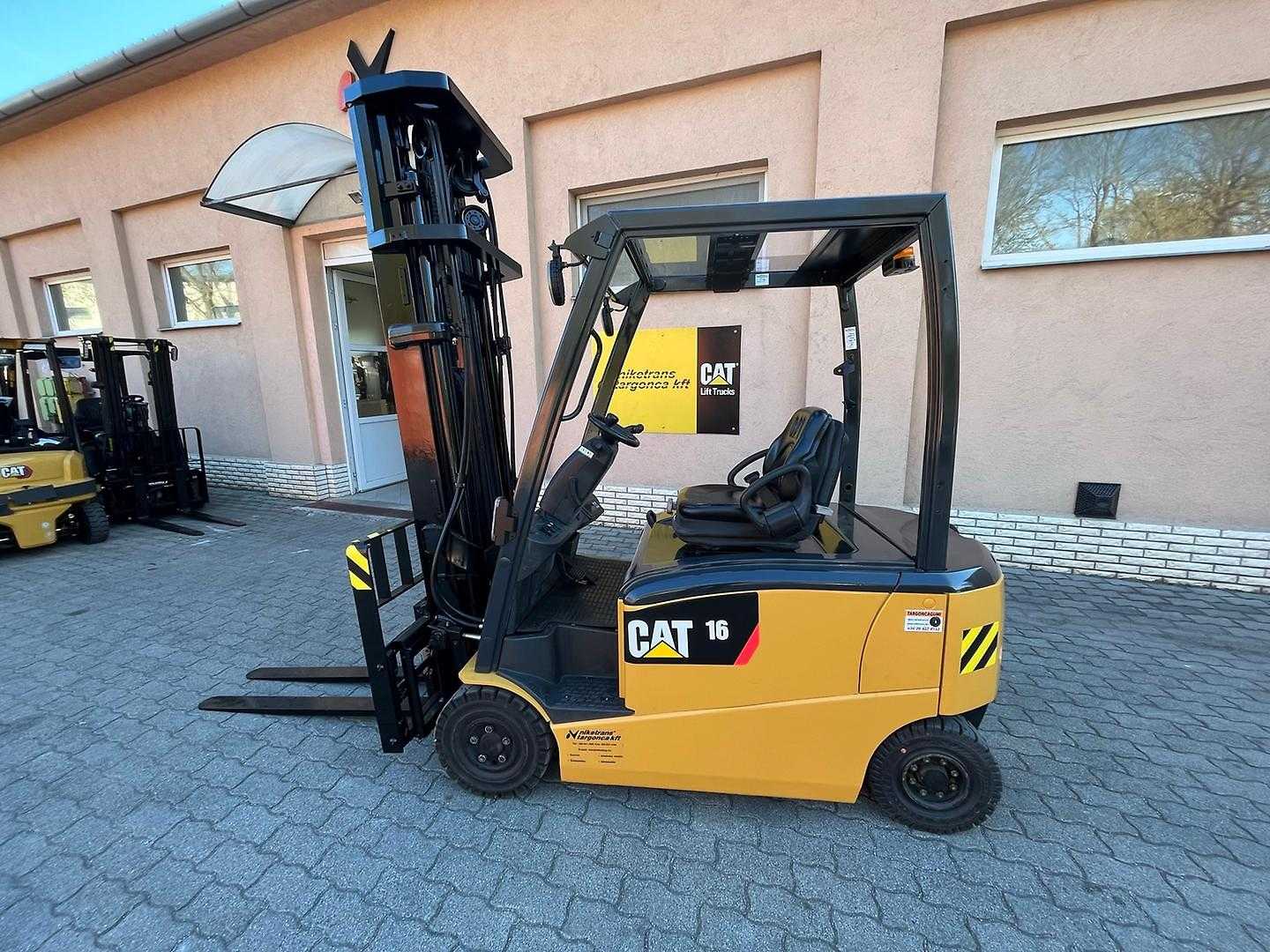 Carretilla elevadora segunda mano CATERPILLAR EP16PN-48E ELEKTRO VIERRADFRONTSTAPLER (12983983)