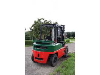 Carretilla elevadora segunda mano CATERPILLAR DP40 DIESEL VIERRADFRONTSTAPLER (13065090)