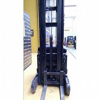 Carretilla elevadora segunda mano CATERPILLAR NR16NC ELEKTRO SCHUBMASTSTAPLER (11762273)