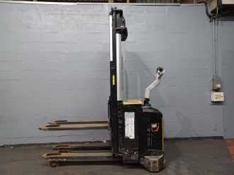 Carretilla elevadora segunda mano CATERPILLAR NSV16Ni ELEKTRO HOCHHUBWAGENDEICHSEL (12797908)