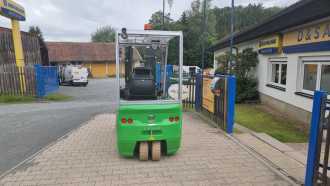 Carretilla elevadora segunda mano CESAB B320 ELEKTRO DREIRADFRONTSTAPLER (13062738)