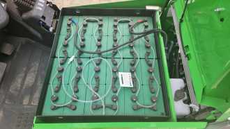 Carretilla elevadora segunda mano CESAB B320 ELEKTRO DREIRADFRONTSTAPLER (13062738)