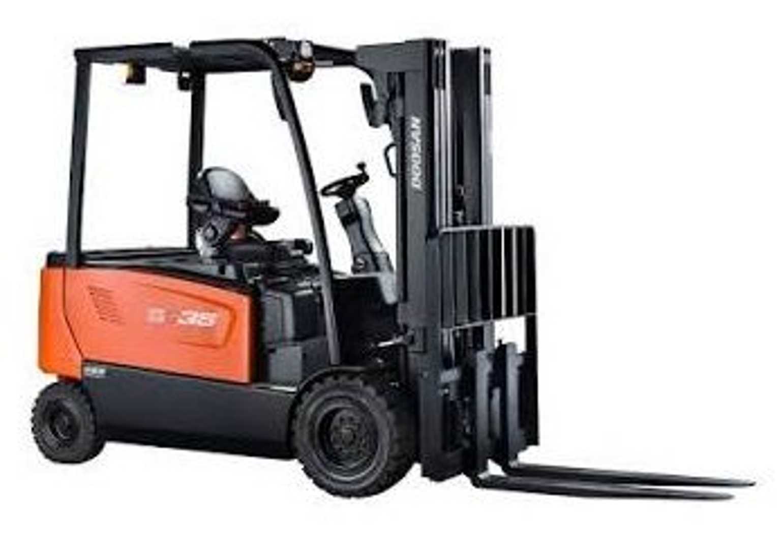 Carretilla elevadora segunda mano DOOSAN B35X-7 ELEKTRO VIERRADFRONTSTAPLER (13074833)