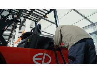 Carretilla elevadora segunda mano EP EFL 702 elektrische heftruck (7.000 kg) ELEKTRO VIERRADFRONTSTAPLER (13009379)