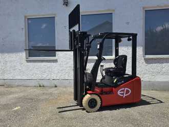 Carretilla elevadora segunda mano EP TCL152 ELEKTRO DREIRADFRONTSTAPLER (13050175)