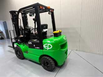 Carretilla elevadora segunda mano EP Vorkheftruck EFXZ-251 - 4,8M - Triplex - Freelift - Sideshift ELEKTRO VIERRADFRONTSTAPLER (13008357)