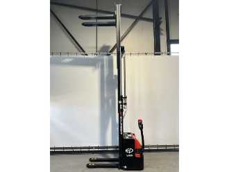 Carretilla elevadora segunda mano EP WSA161 stapelaar hefhoogte 5,50 meter ELEKTRO HOCHHUBWAGENMANUELLELEKTRISCH (13009214)