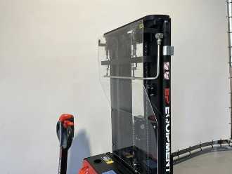 Carretilla elevadora segunda mano EP WSA161 stapelaar hefhoogte 5,50 meter ELEKTRO HOCHHUBWAGENMANUELLELEKTRISCH (13009214)