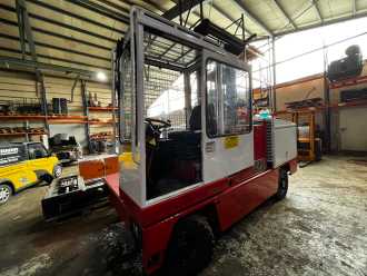 Carretilla elevadora segunda mano FANTUZZI SF30 DIESEL SEITENSTAPLER (12950937) backdrop