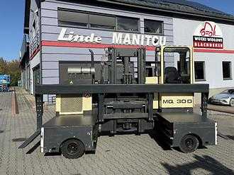 Carretilla elevadora segunda mano HUBTEX MQ30D Sideshift, webasto, 507 mth! DIESEL SEITENSTAPLER (12999473) backdrop